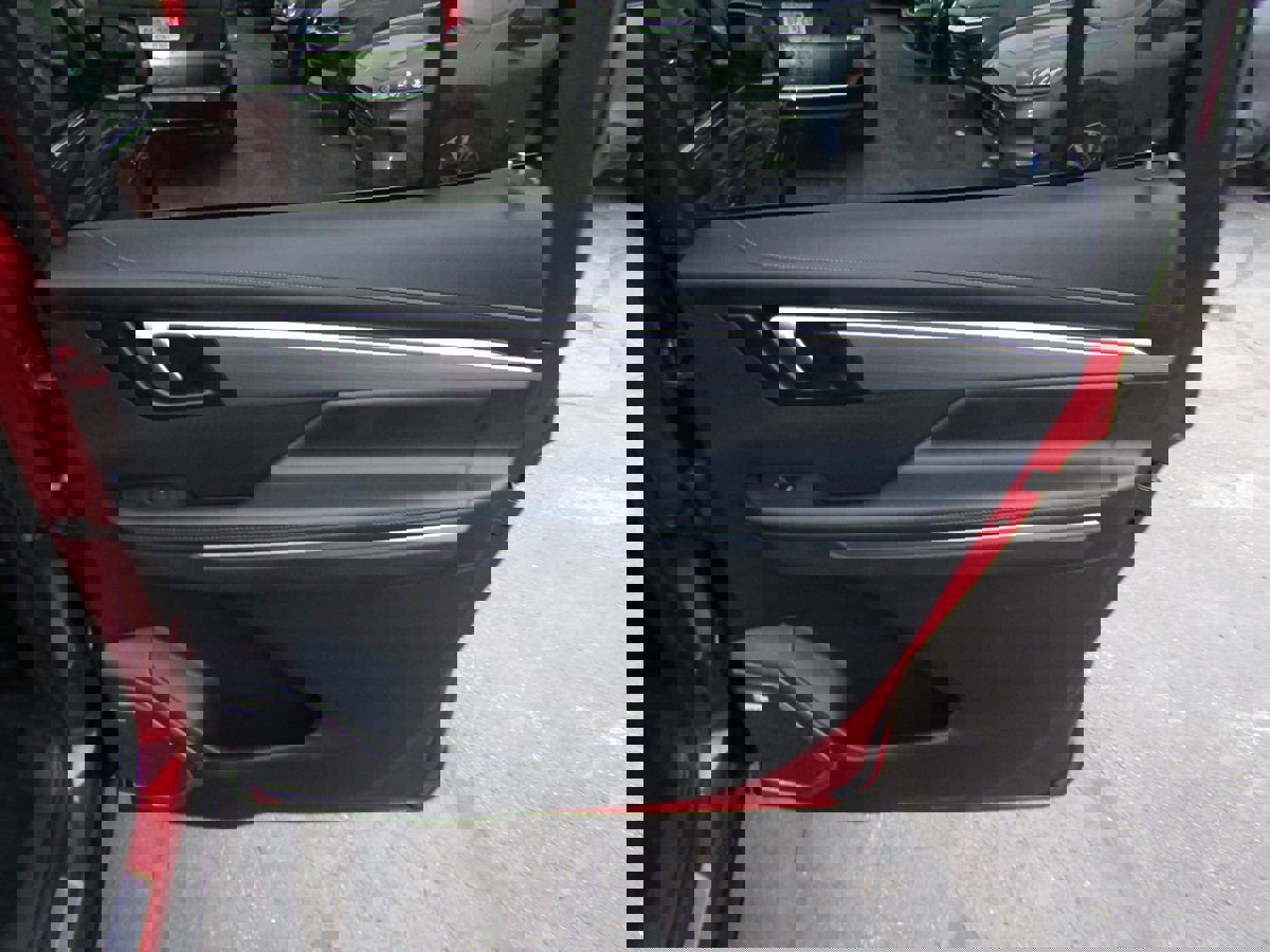 Used 2025 Buick Enclave Preferred image 26