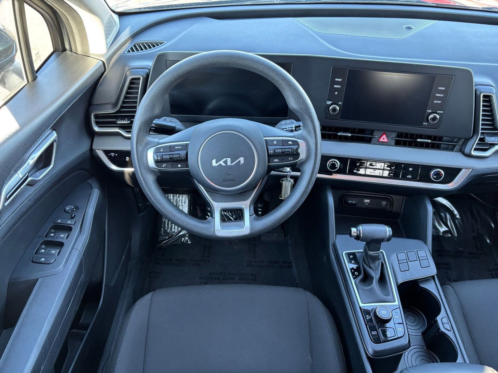 Used 2025 Kia Sportage LX FWD image 33