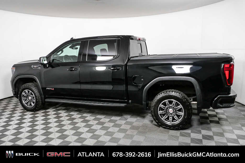 Used 2024 GMC Sierra 1500 AT4 w/ Technology Package image 30