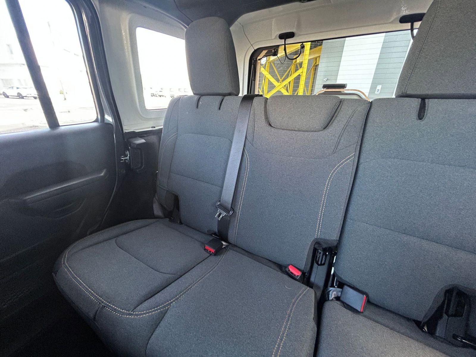 Used 2025 Jeep Wrangler Sport S image 39