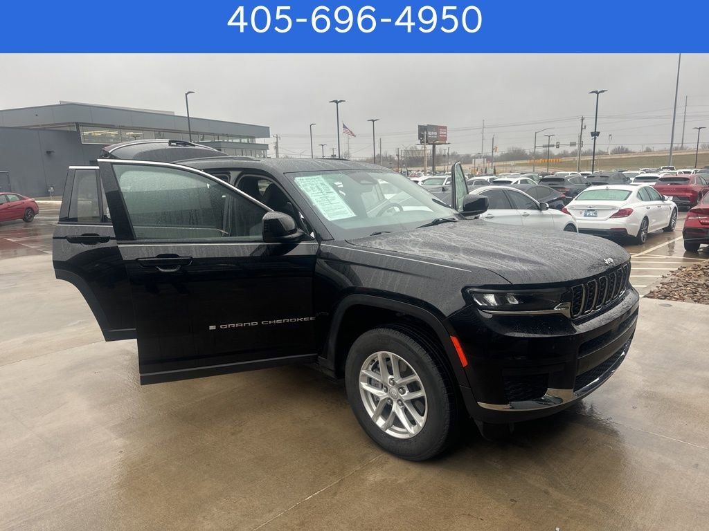 Used 2025 Jeep Grand Cherokee L Laredo image 14