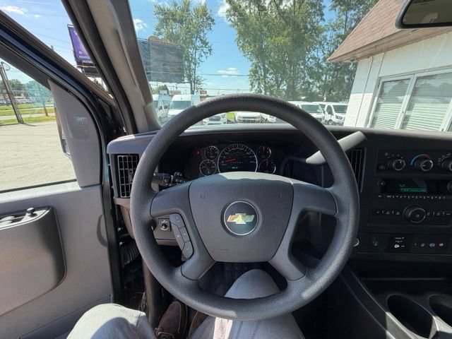 Used 2025 Chevrolet Express 3500 LS RWD image 12