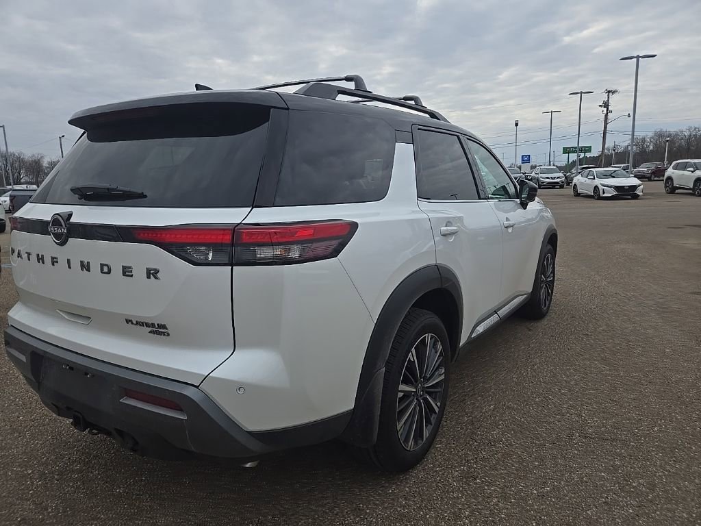 New 2026 Nissan Pathfinder Platinum image 7