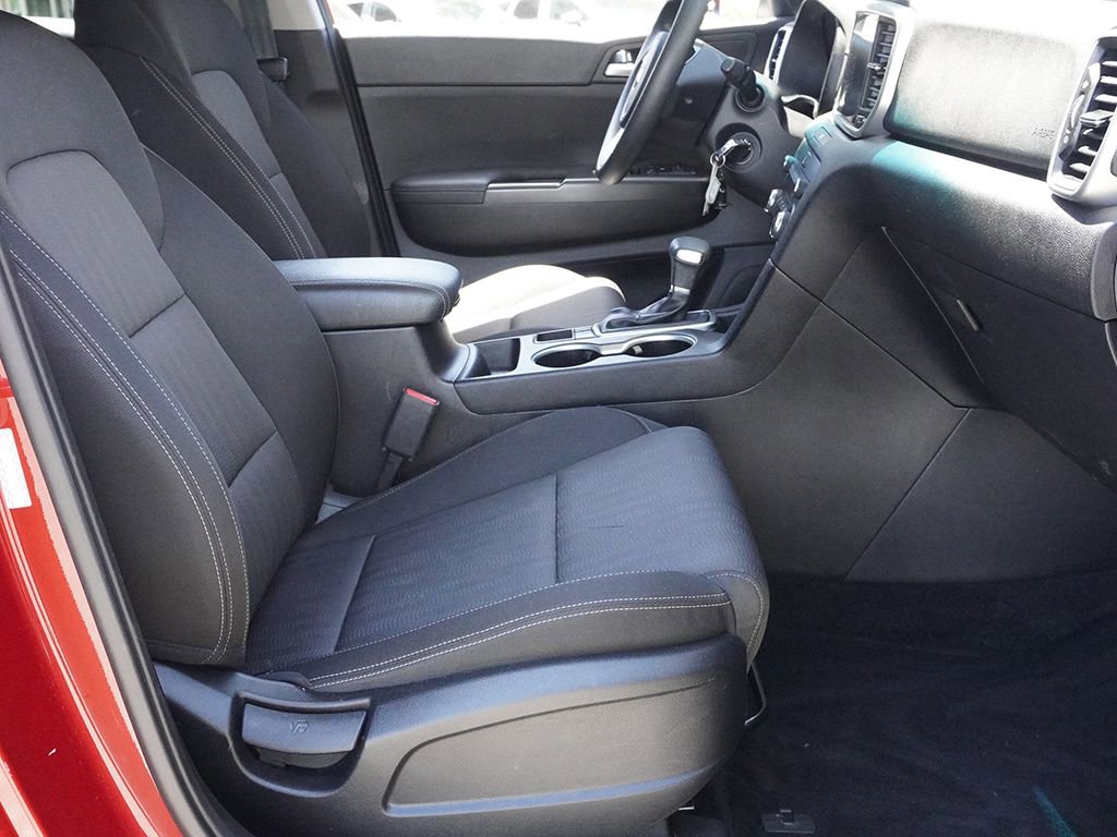 Used 2022 Kia Sportage LX AWD/4WD image 25