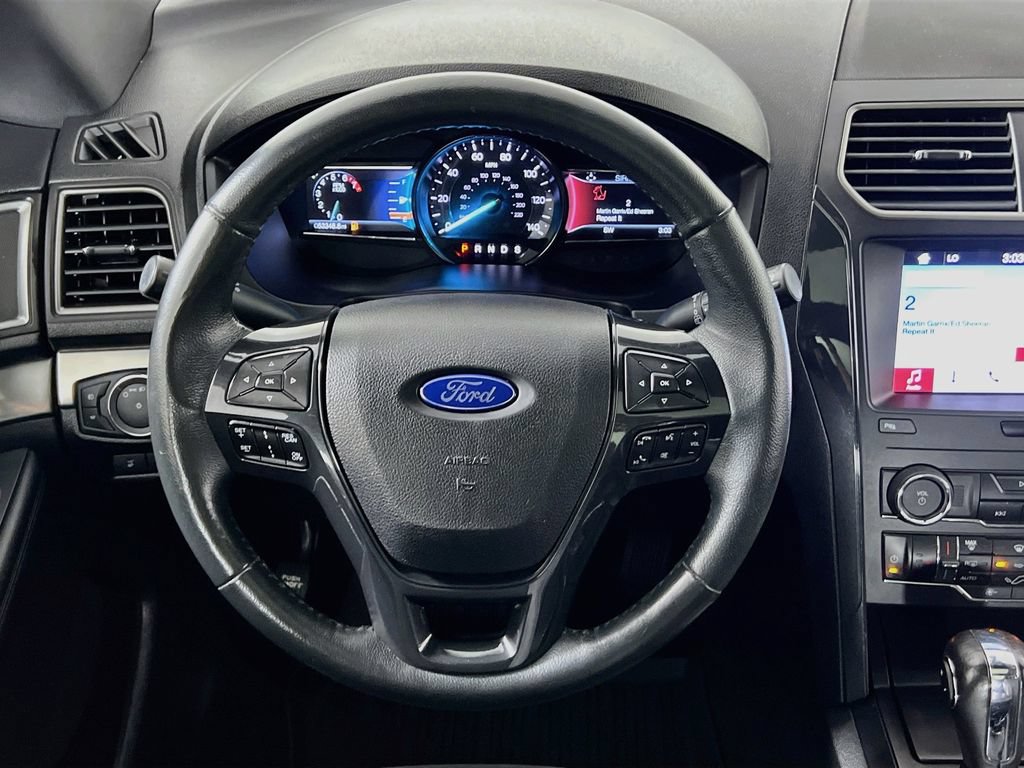Certified 2019 Ford Explorer XLT w/ Equipment Group 202A AWD/4WD image 14