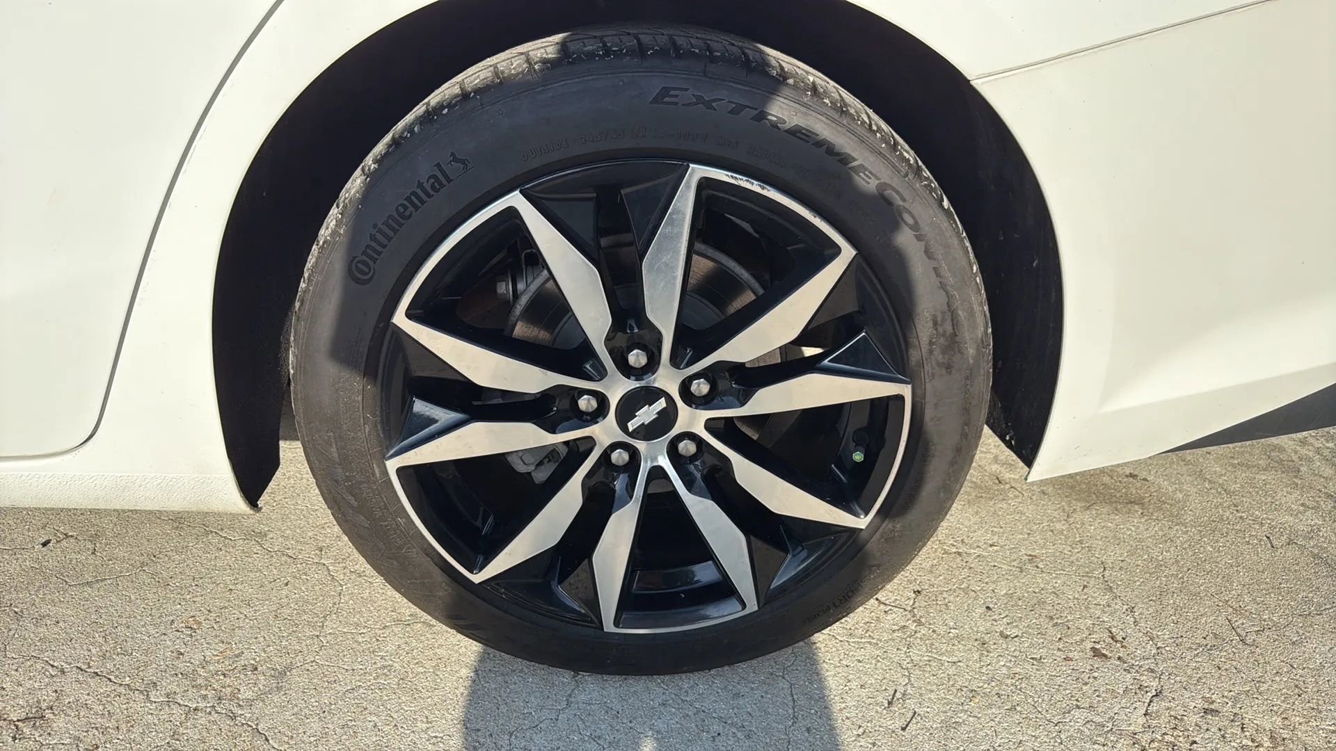 Used 2017 Chevrolet Malibu LT w/ Leather Package image 43