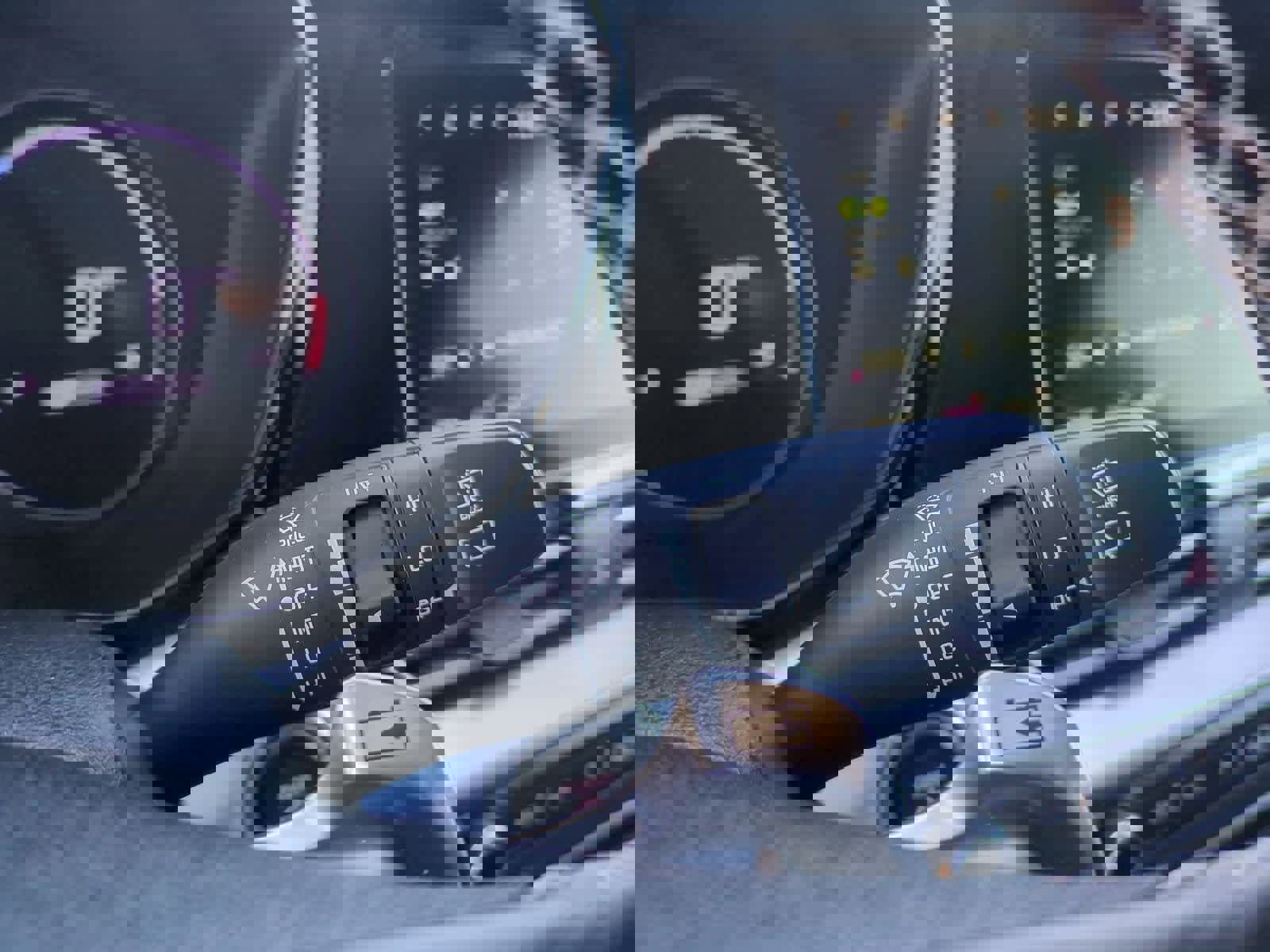 Certified 2022 Kia Niro EX image 25