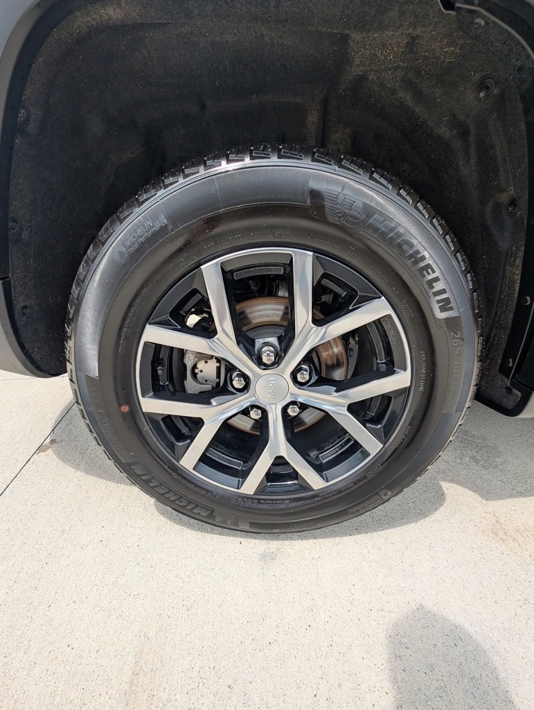 Used 2024 Jeep Grand Cherokee Limited image 43