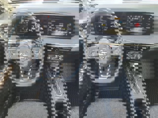 Certified 2025 Nissan Kicks SV w/ Illumination Package image 27