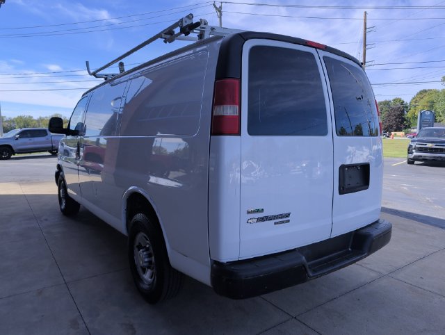 Used 2011 Chevrolet Express 2500 RWD image 5