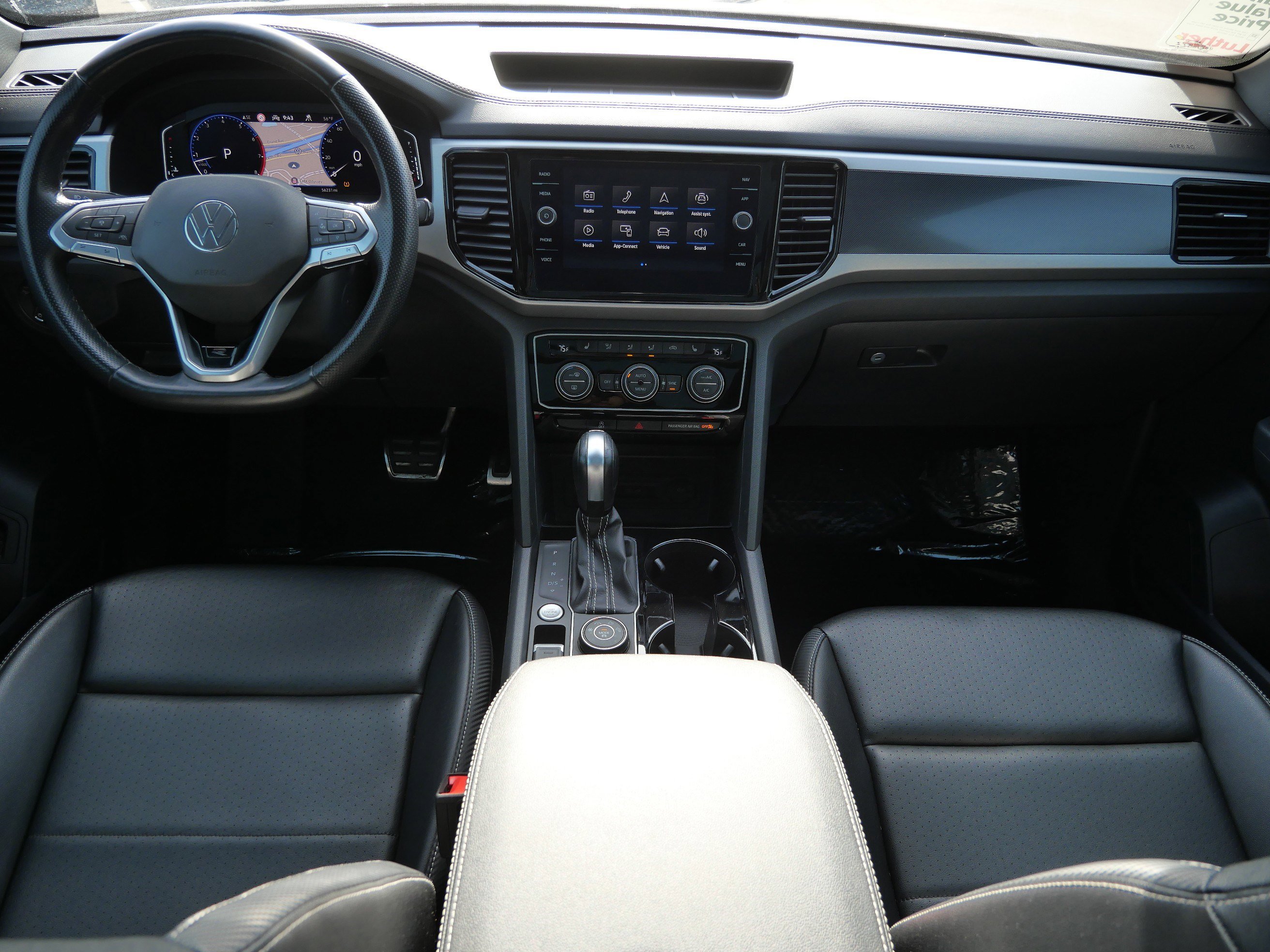 Certified 2021 Volkswagen Atlas Cross Sport SEL R-Line w/ Cross Sport MDO Package AWD/4WD image 10