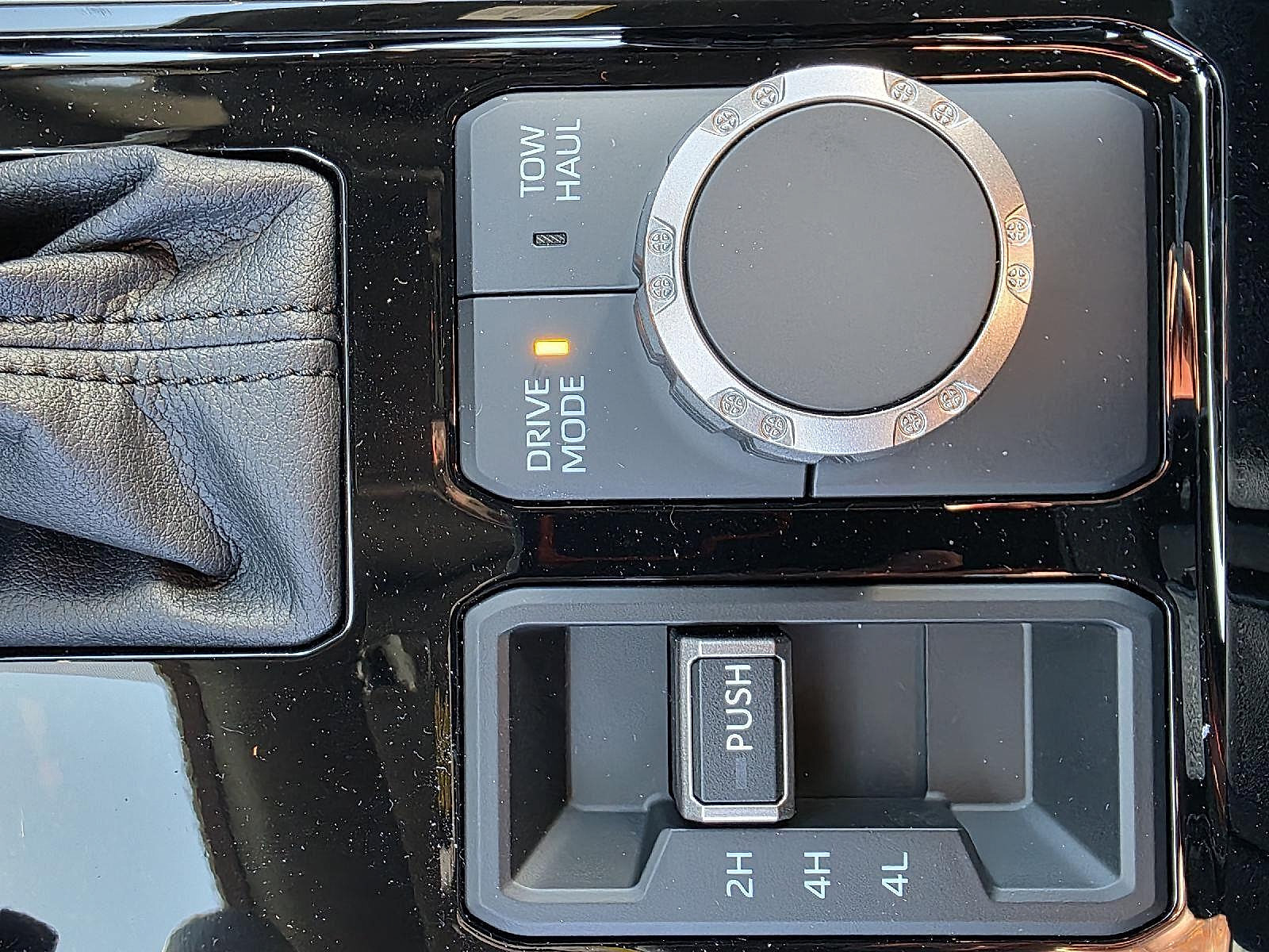 New 2026 Toyota Tundra Limited AWD/4WD image 24