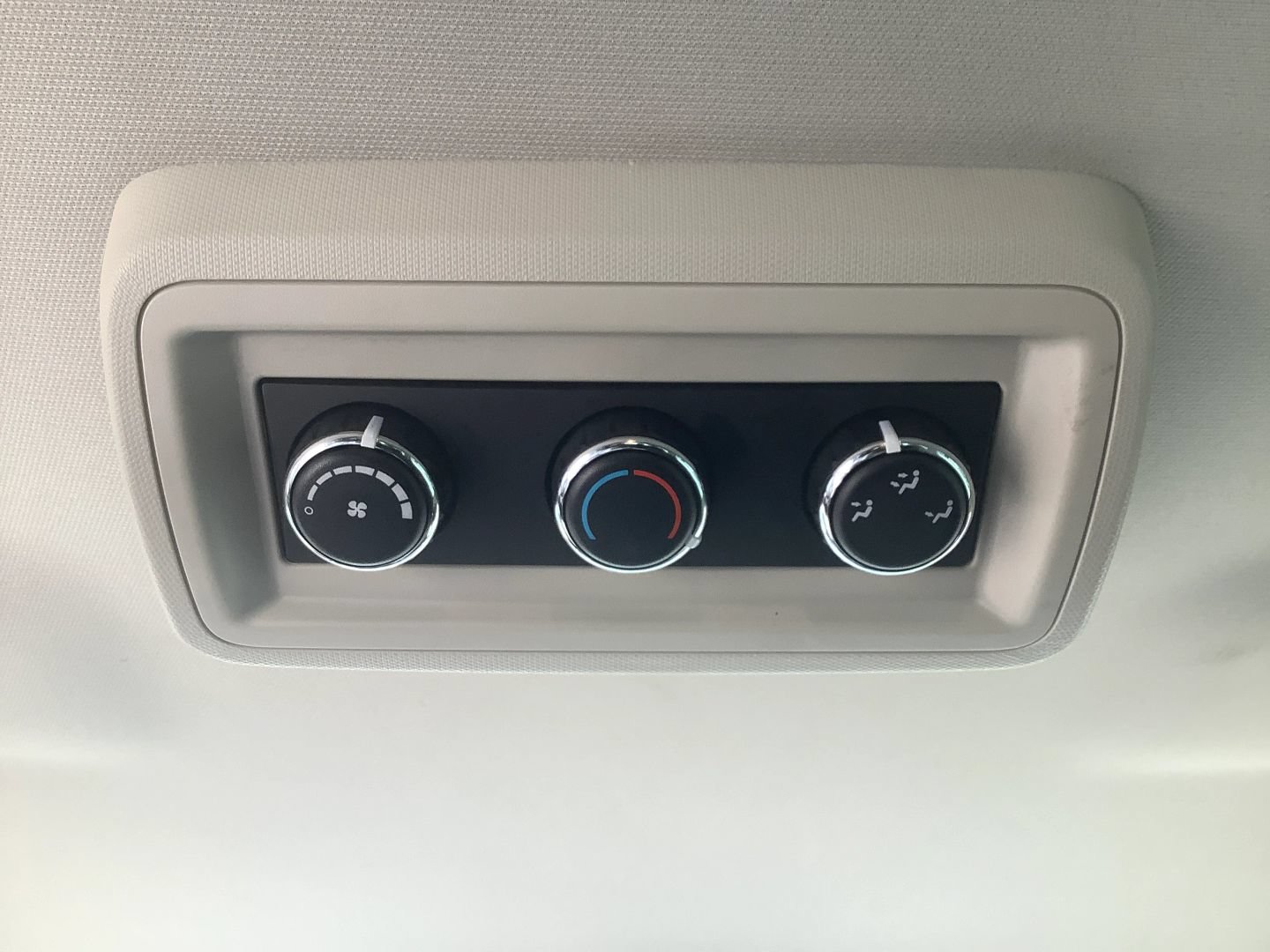 Used 2014 Dodge Journey American Value Package w/ Flexible Seating Group FWD image 29