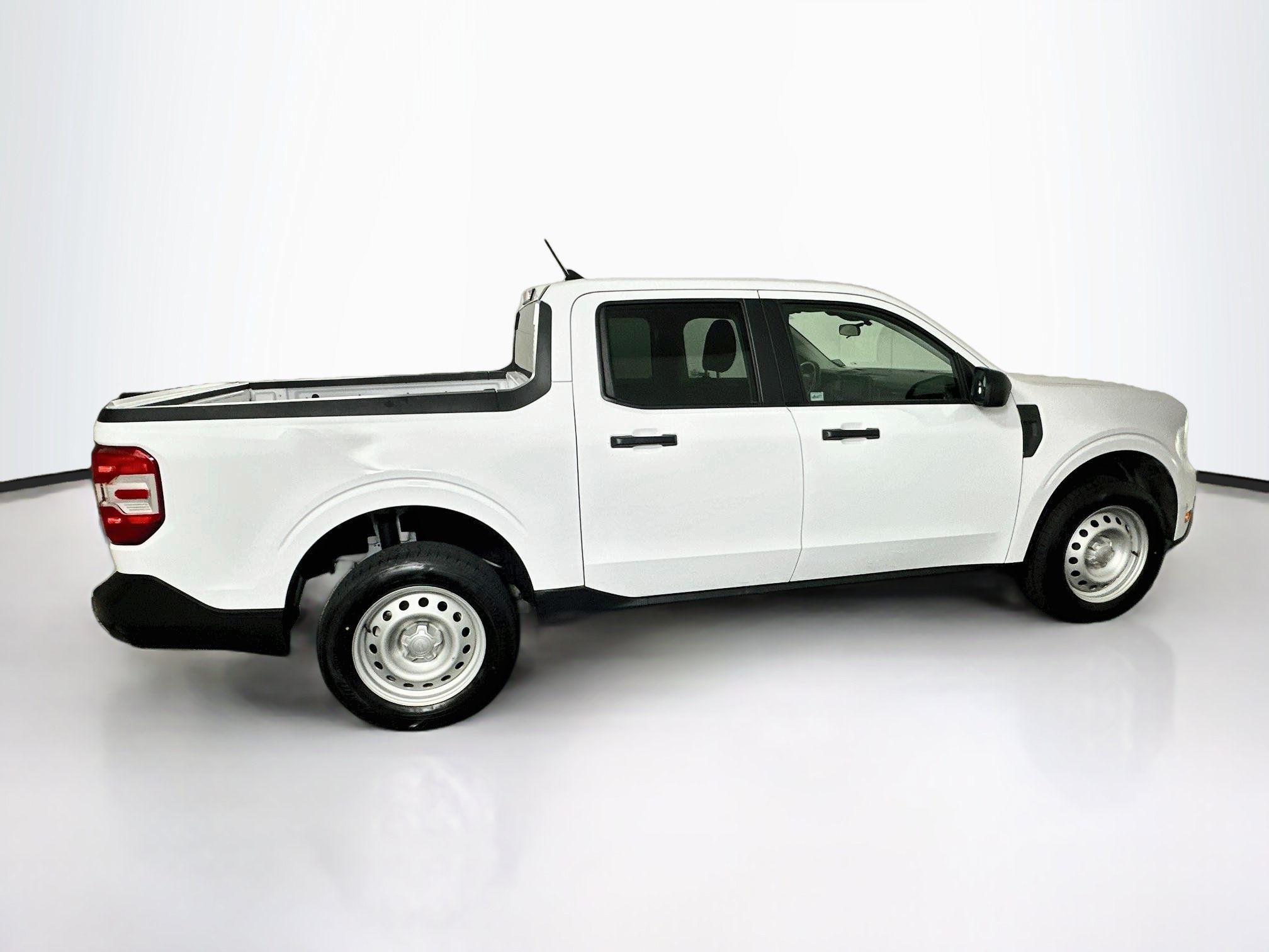 Used 2024 Ford Maverick XL FWD image 10