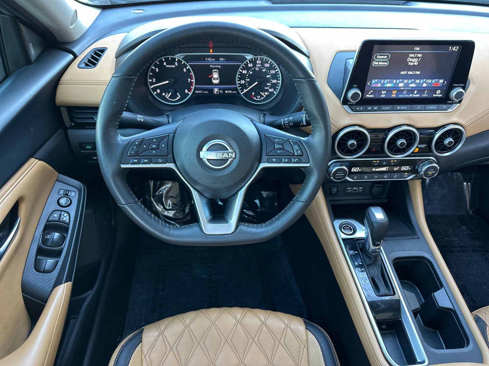 Used 2024 Nissan Sentra SV w/ SV Premium Package image 13