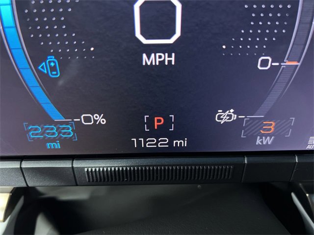 Used 2024 GMC Hummer EV 2X w/ Extreme Off-Road Package image 12