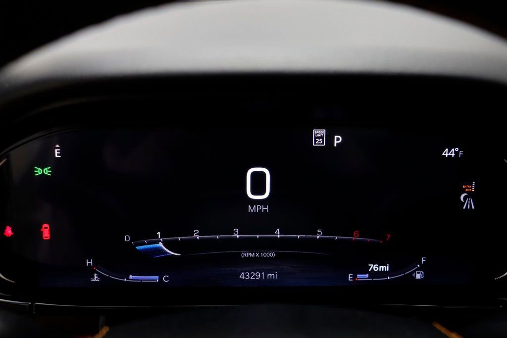 Used 2024 Jeep Grand Wagoneer L Series III image 9