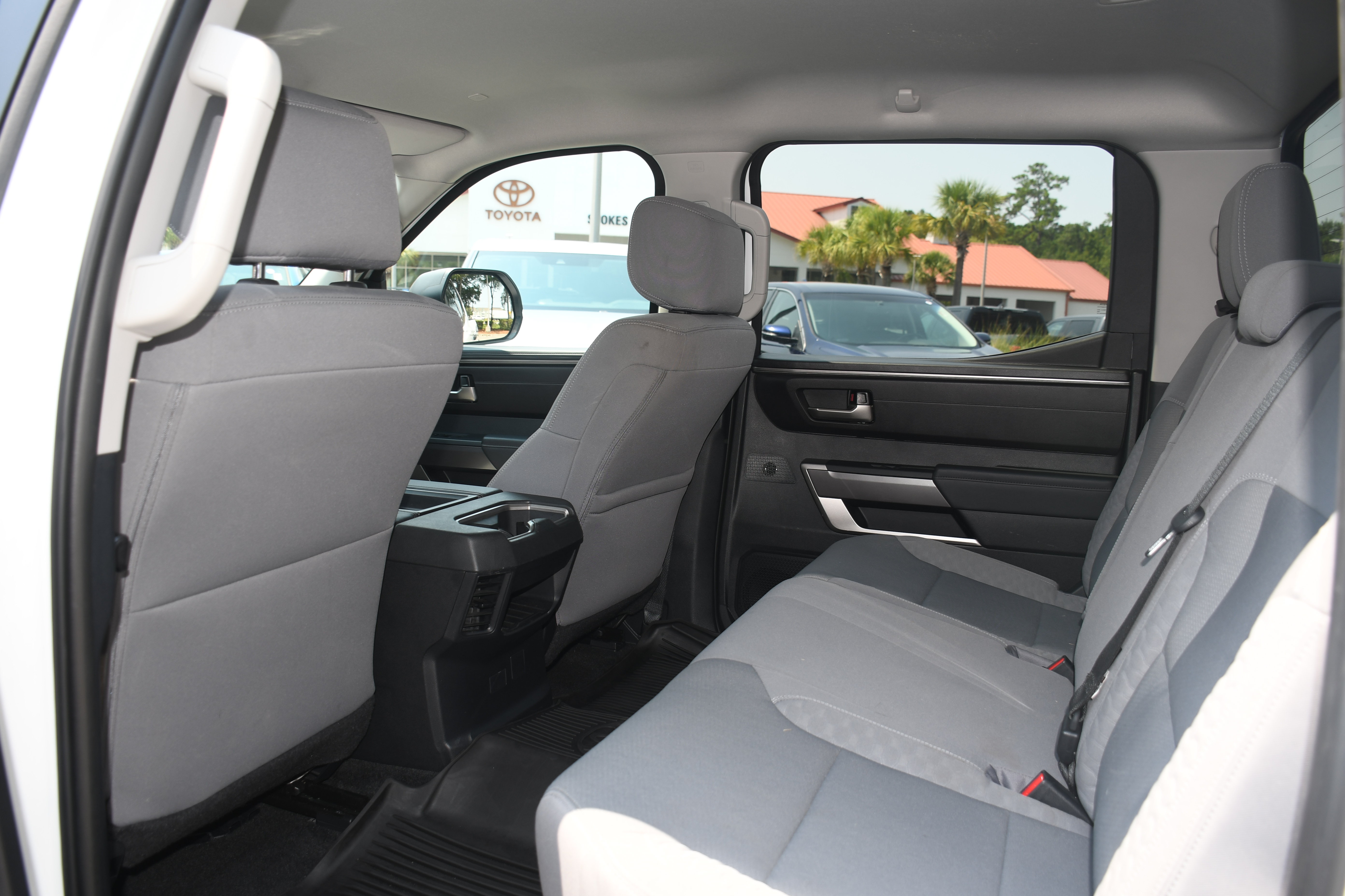 Used 2022 Toyota Tundra SR5 AWD/4WD image 14