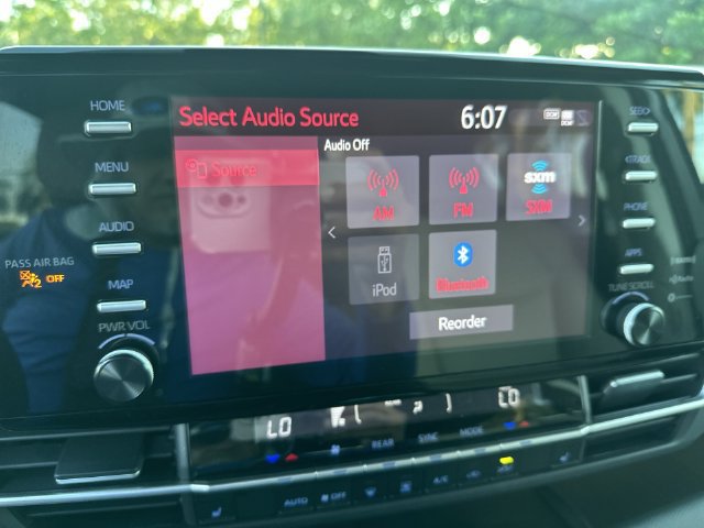 Used 2021 Toyota Sienna XLE FWD image 16