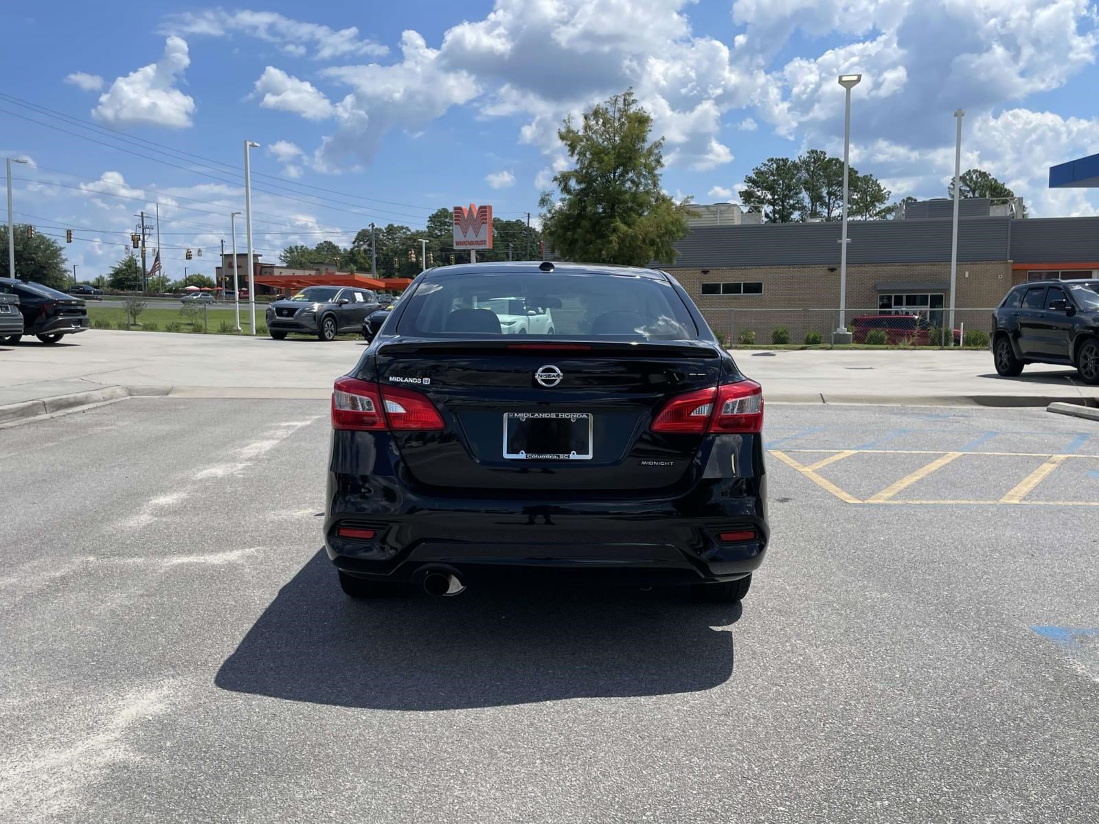 Used 2018 Nissan Sentra SR w/ Technology Package FWD image 5