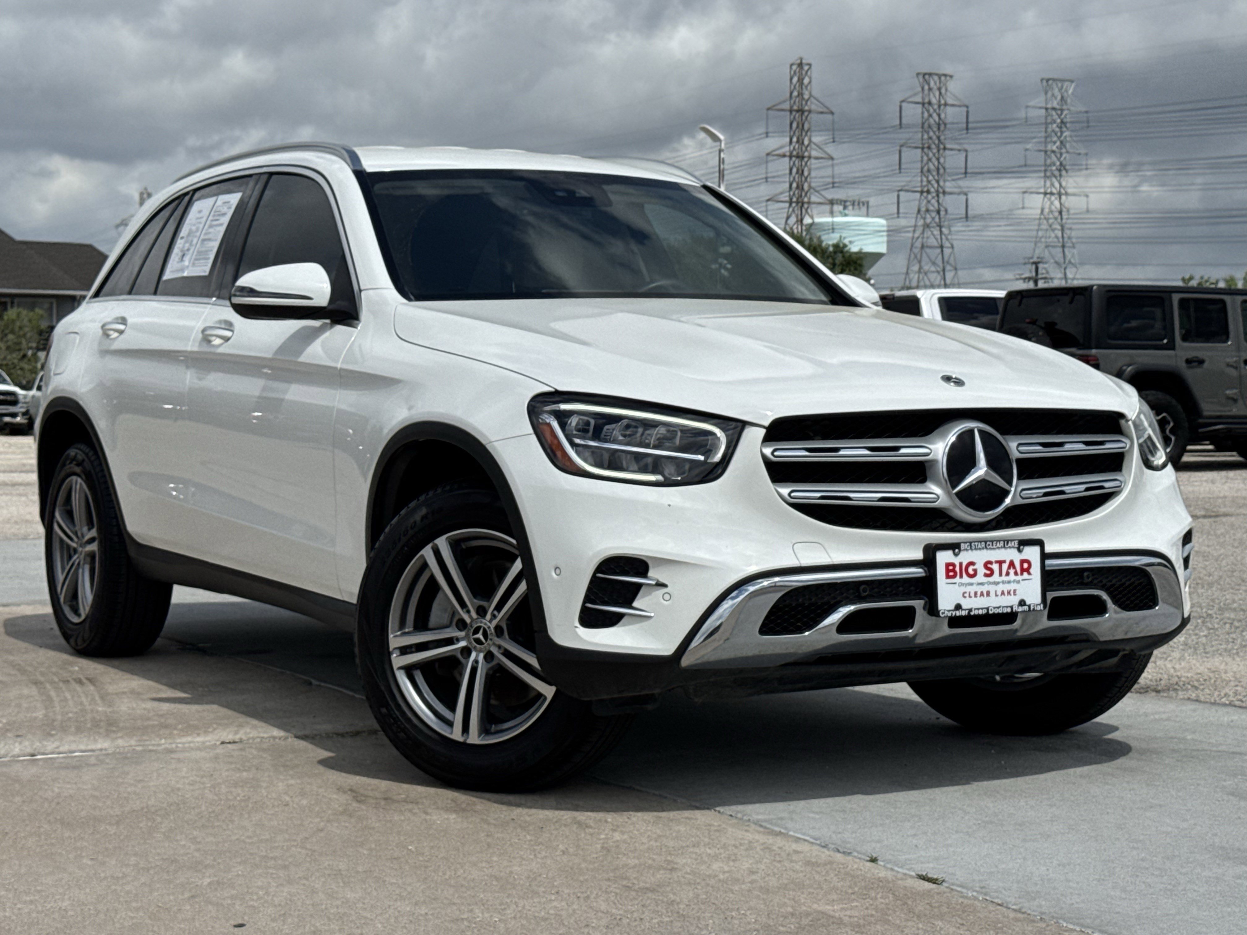 Used 2022 Mercedes-Benz GLC 300 image 2
