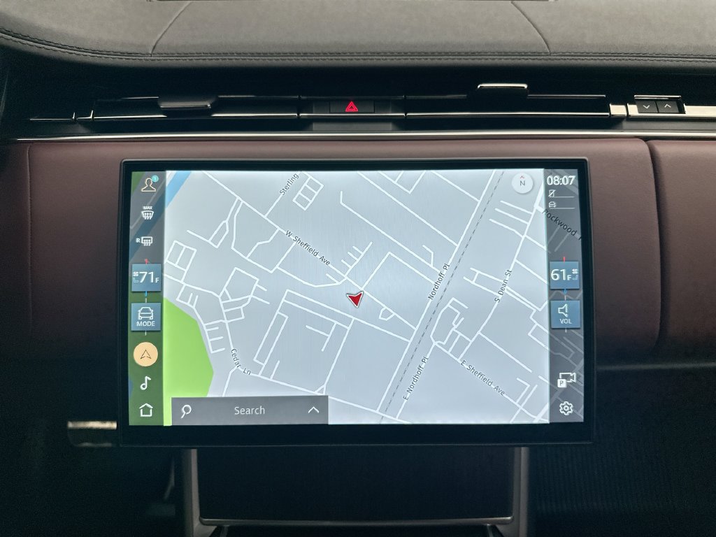Certified 2025 Land Rover Range Rover SE AWD/4WD image 29