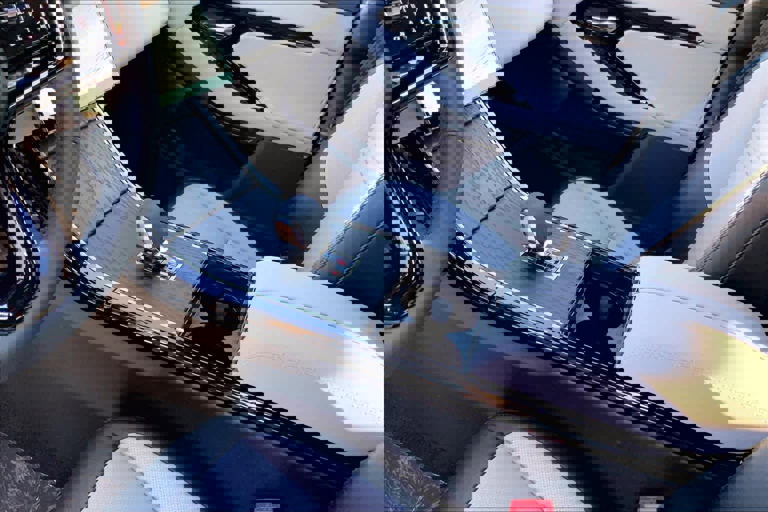 Certified 2026 Land Rover Range Rover Evoque Dynamic SE AWD/4WD image 16