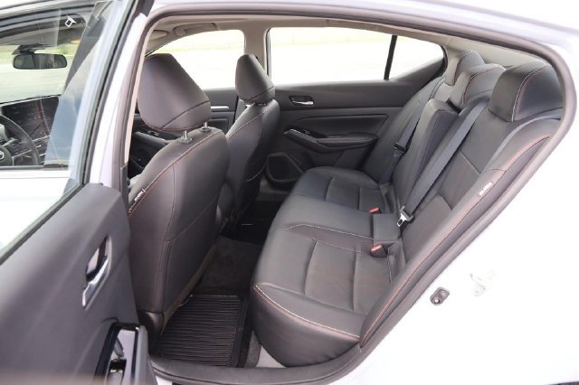 Certified 2025 Nissan Altima 2.5 SR w/ SR Premium Package AWD/4WD image 10