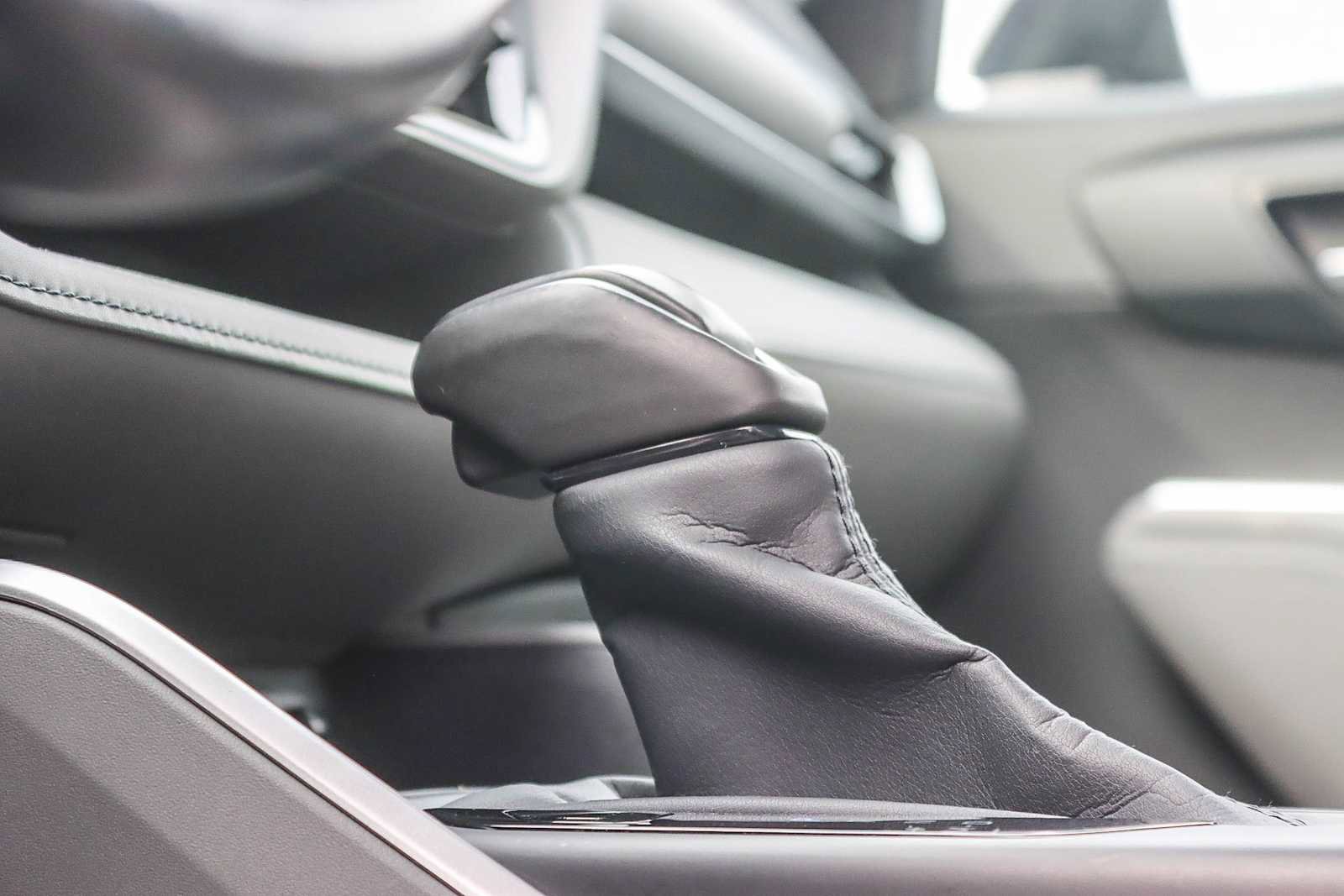 Used 2020 Toyota Highlander XLE image 23