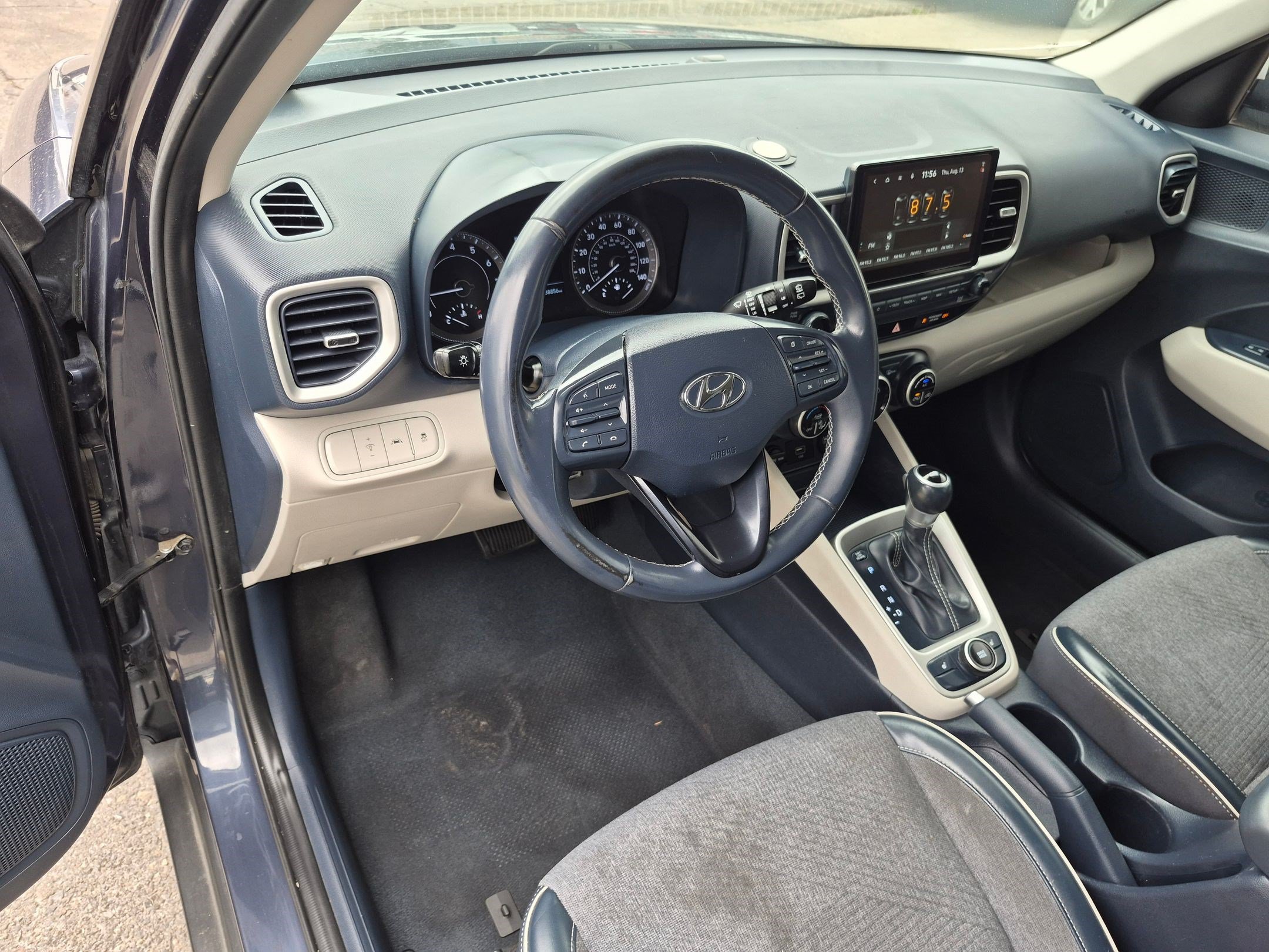 Used 2021 Hyundai Venue w/ Cargo Package FWD image 16