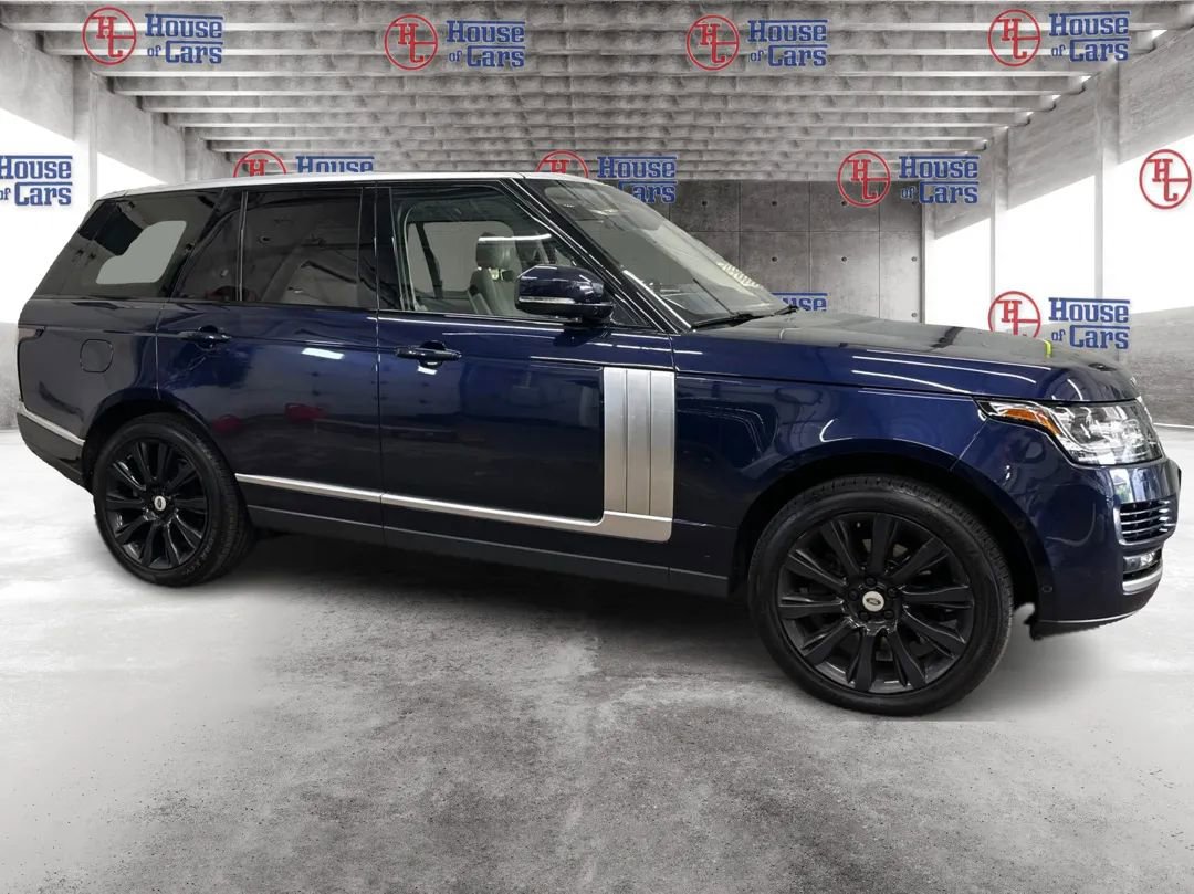 Used 2017 Land Rover Range Rover HSE image 4
