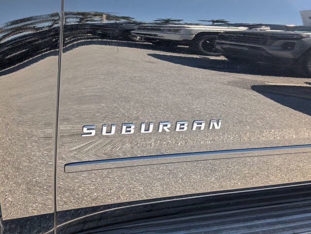Used 2015 Chevrolet Suburban LTZ image 4