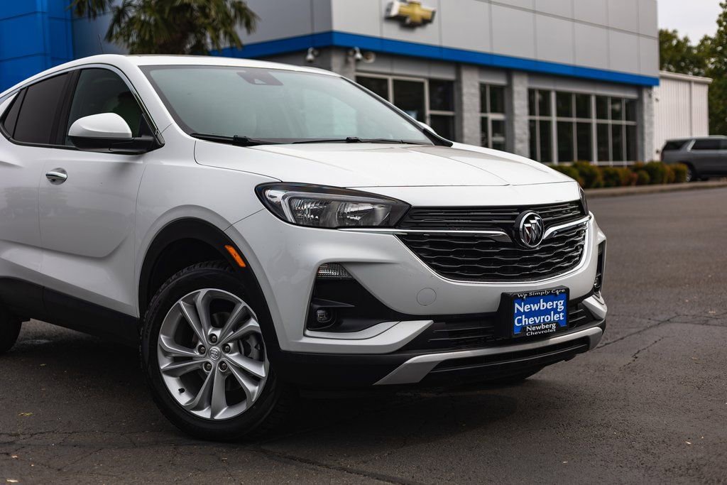 Used 2023 Buick Encore GX Preferred w/ Cold Weather Comfort Package image 3