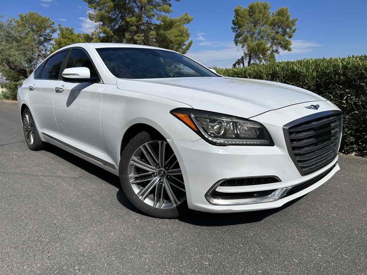 Used 2018 Genesis G80 3.8 RWD image 4
