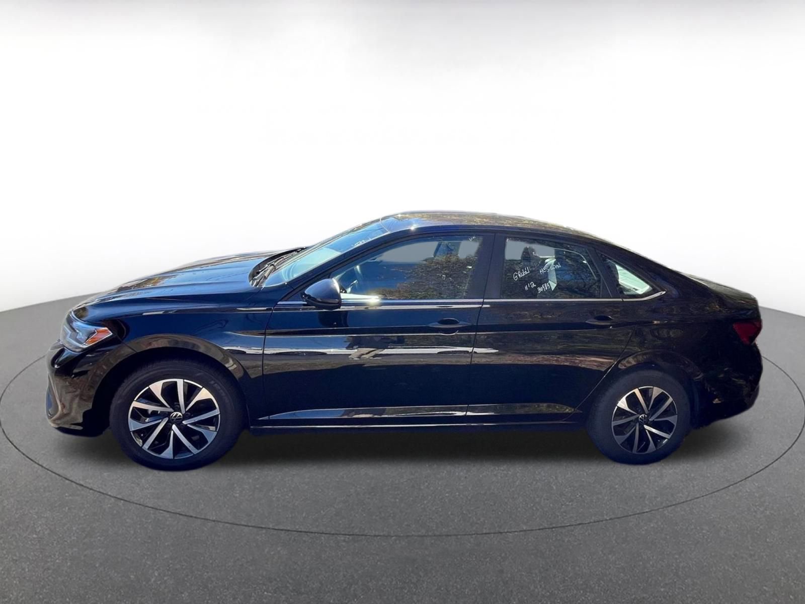Used 2024 Volkswagen Jetta S image 6