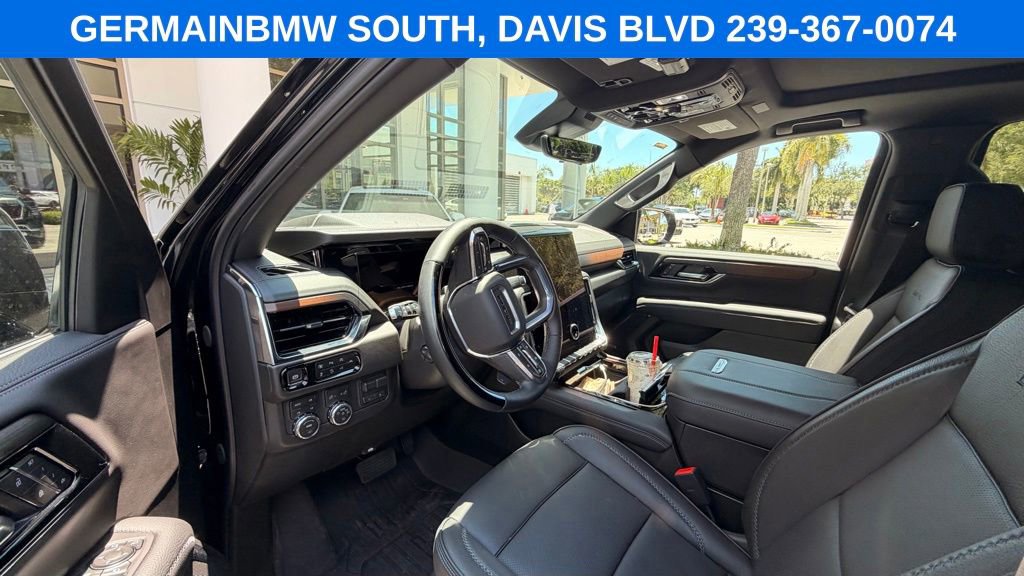 Used 2026 GMC Yukon XL Denali w/ Denali Reserve Package AWD/4WD image 18