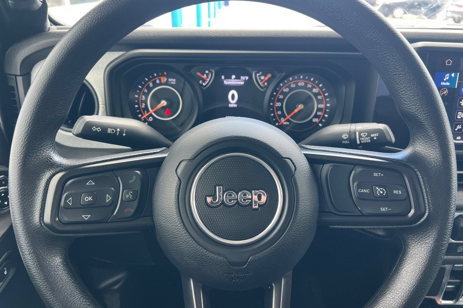Used 2024 Jeep Gladiator Sport AWD/4WD image 19