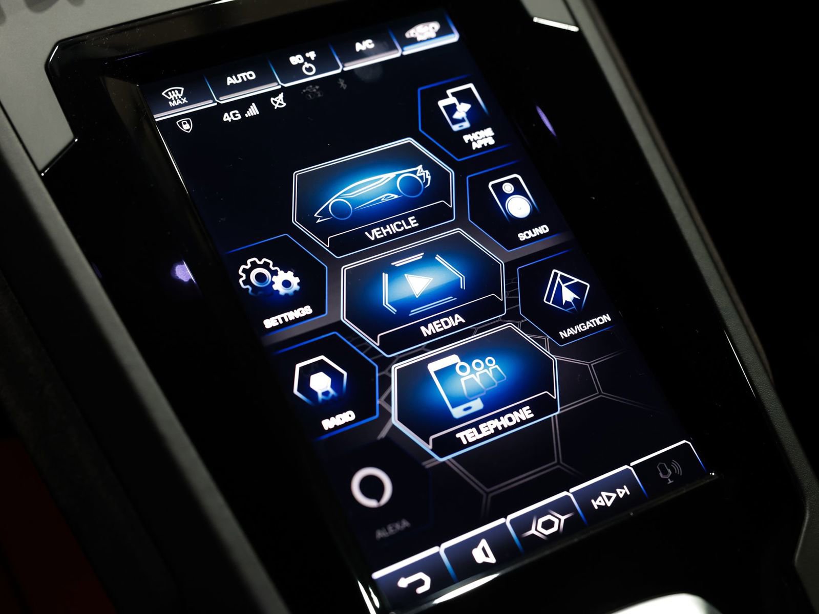 Used 2020 Lamborghini Huracan EVO image 25