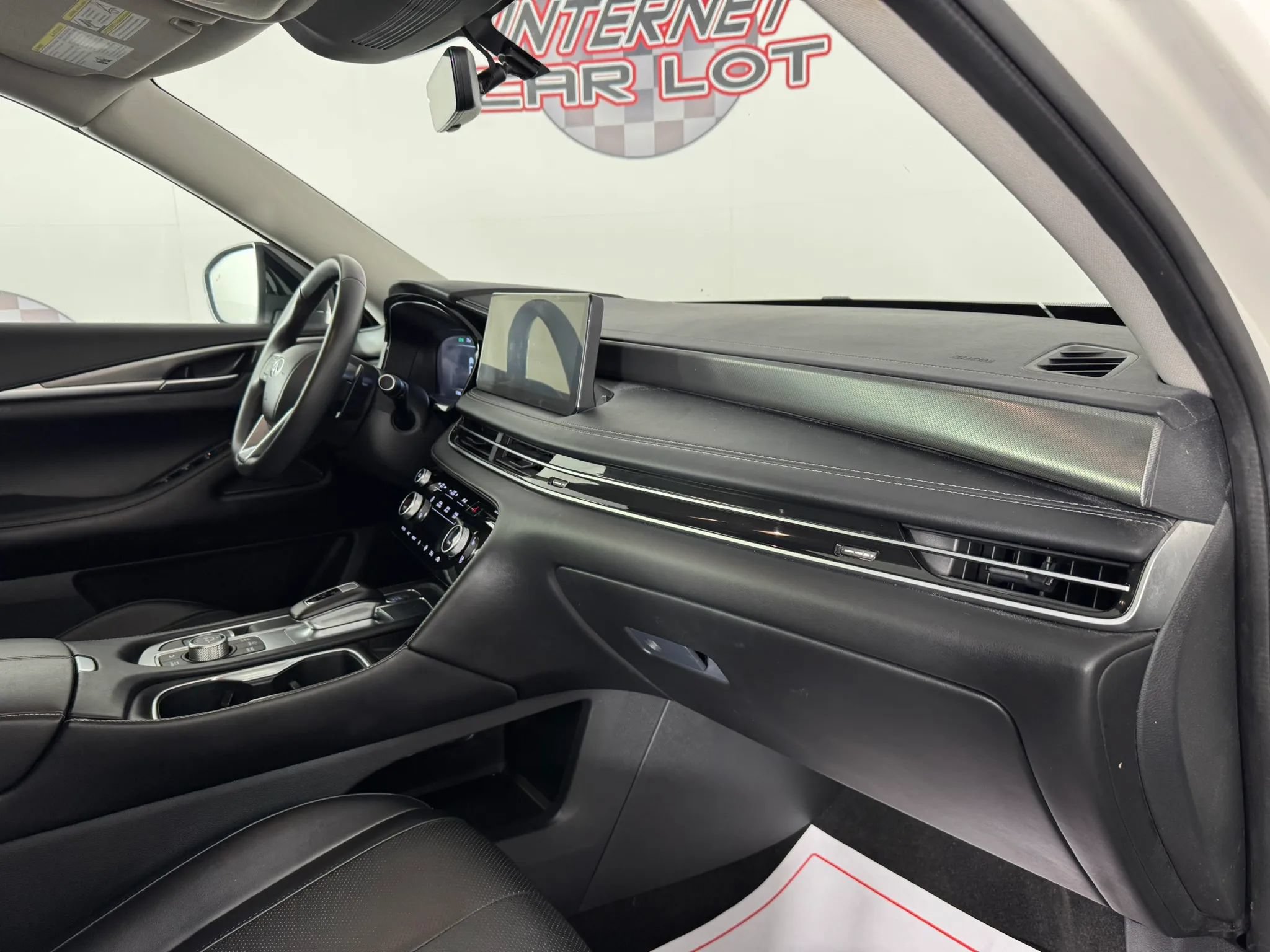 Used 2024 INFINITI QX60 Luxe AWD/4WD image 12