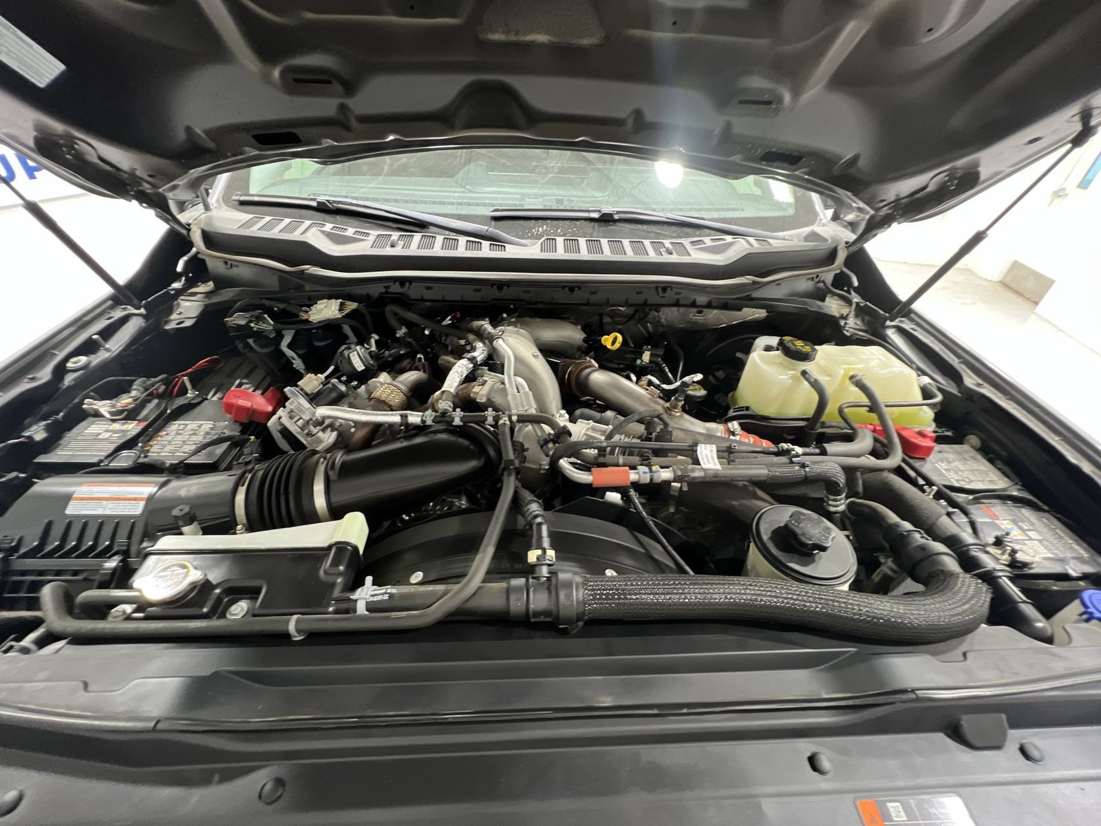 Used 2024 Ford F350 Lariat AWD/4WD image 25