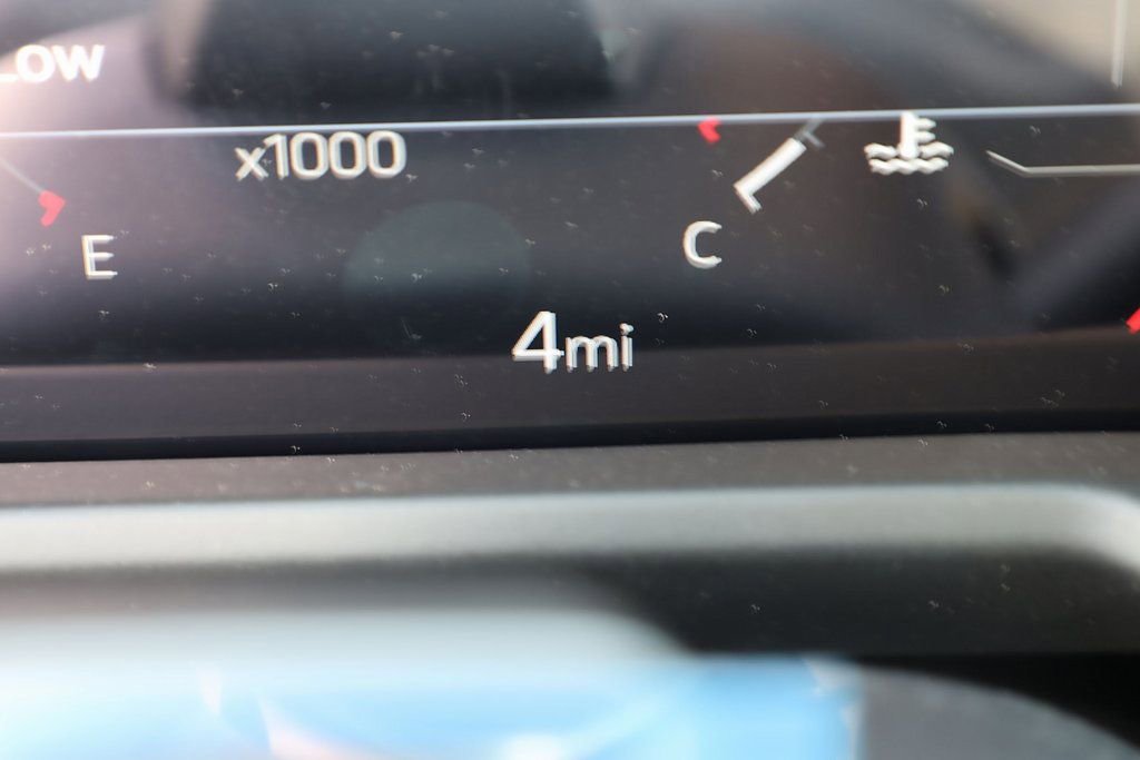 New 2025 GMC Acadia Elevation w/ Super Cruise Package image 14