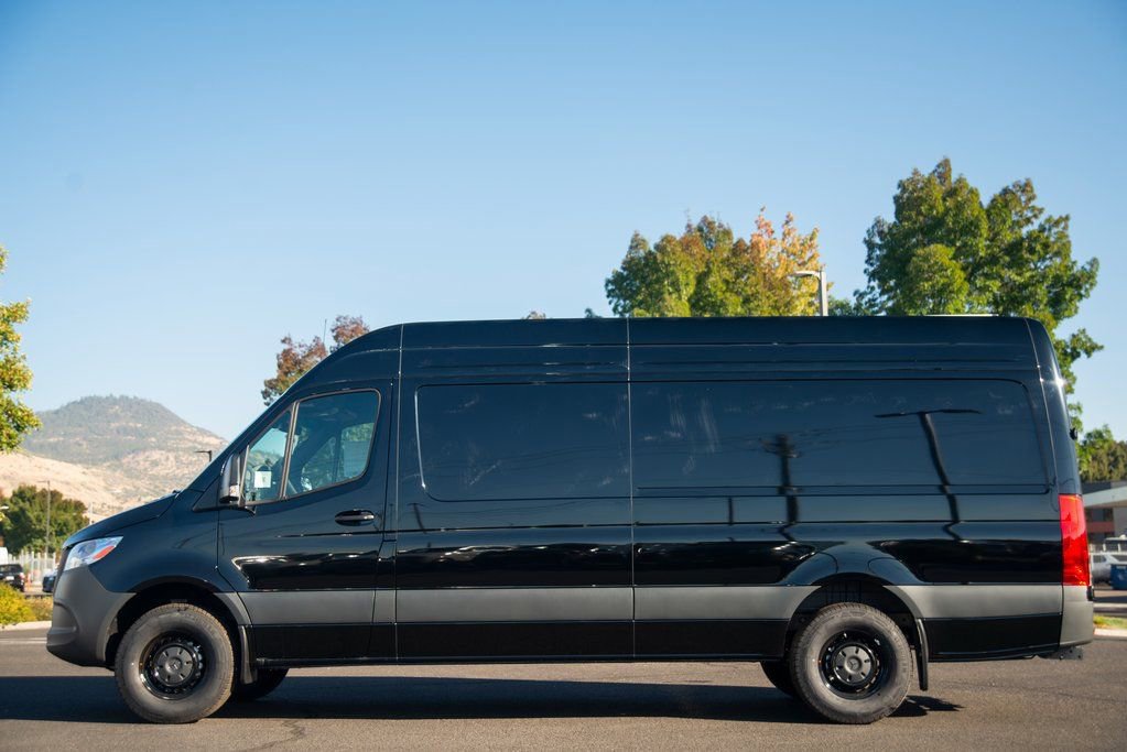 New 2025 Mercedes-Benz Sprinter 2500 image 5