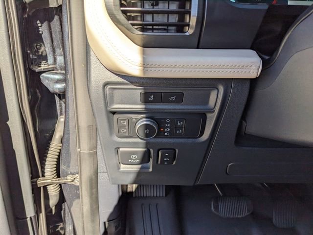 Certified 2022 Ford Expedition Max Platinum image 32