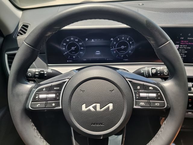 Used 2024 Kia Seltos EX FWD image 29