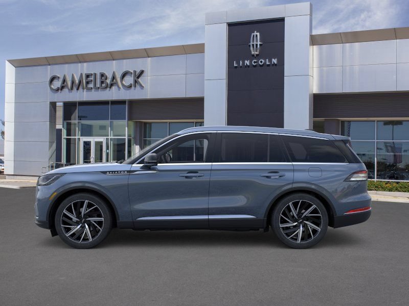 New 2026 Lincoln Aviator Reserve AWD/4WD image 2