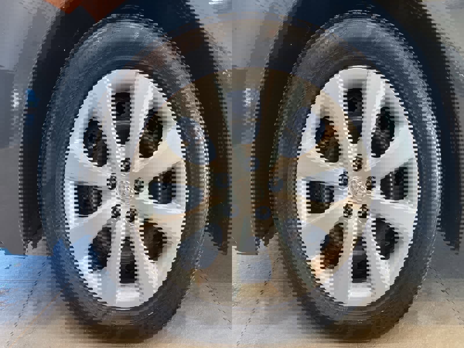 Used 2024 Toyota Corolla LE image 9