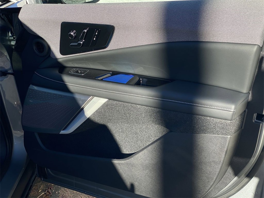 New 2026 Cadillac Optiq Sport 2 image 34