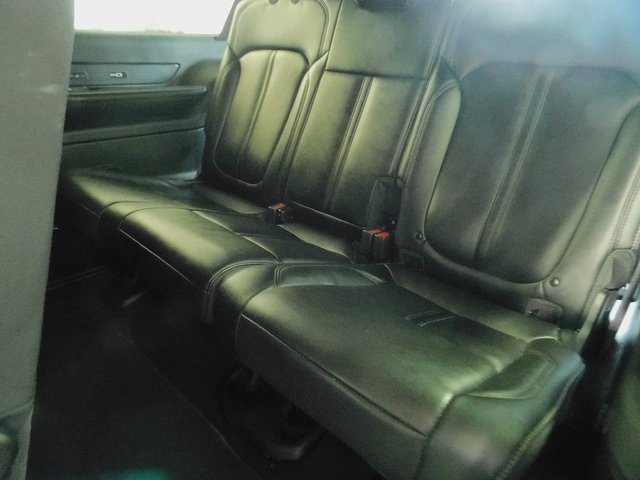 Used 2024 Jeep Wagoneer L Series II w/ Flexible Seating Group image 18