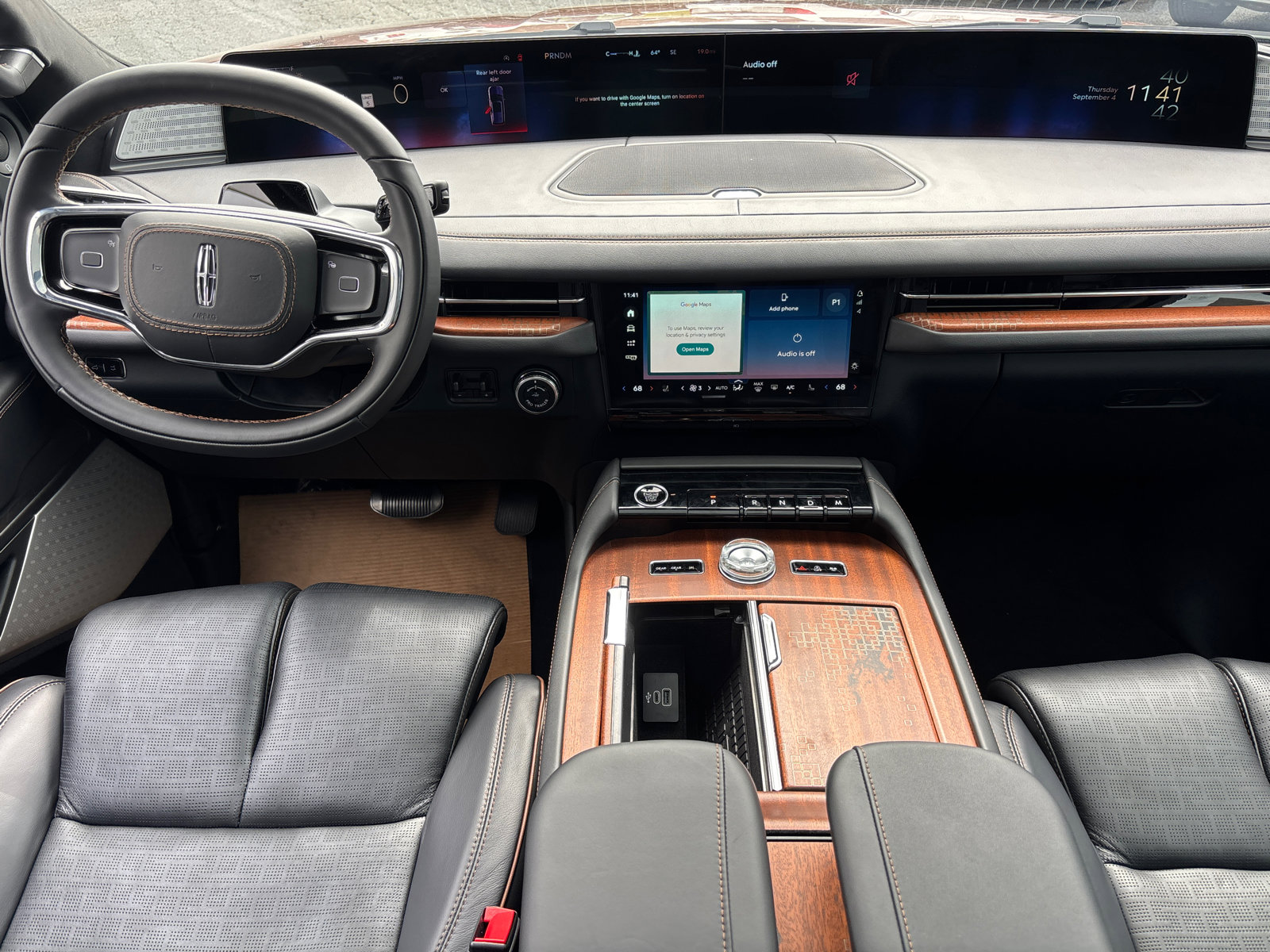 New 2025 Lincoln Navigator L Black Label image 28