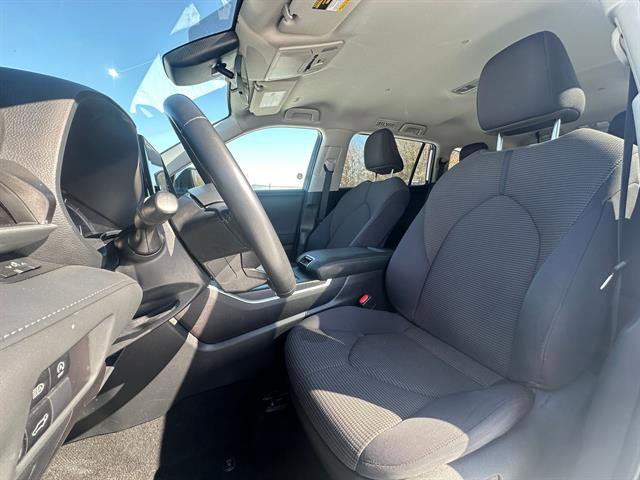 Certified 2024 Toyota Highlander LE image 12